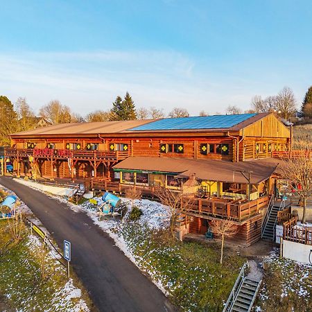 Sport-Hotel Sibenicni Vrch Mnichovice Exterior photo